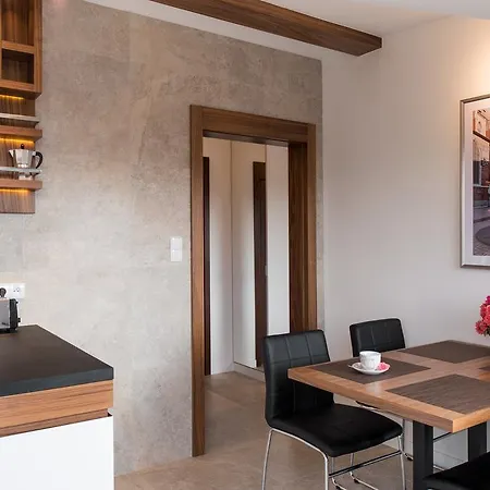 Nad Dachami Krakowa *