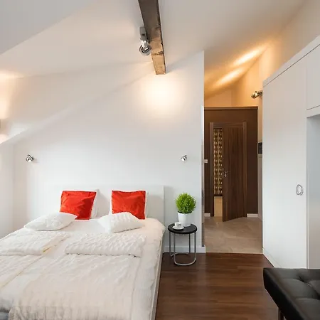 Nad Dachami Krakowa *